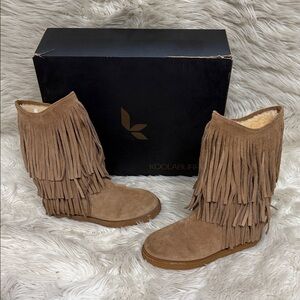 Koolaburra Women's Chestnut Fringe Sheepskin Josie Boots